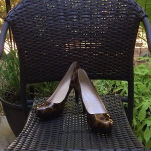NEW Marc Fisher! Gorgeous shiny leopard print platform heels! Stunning!